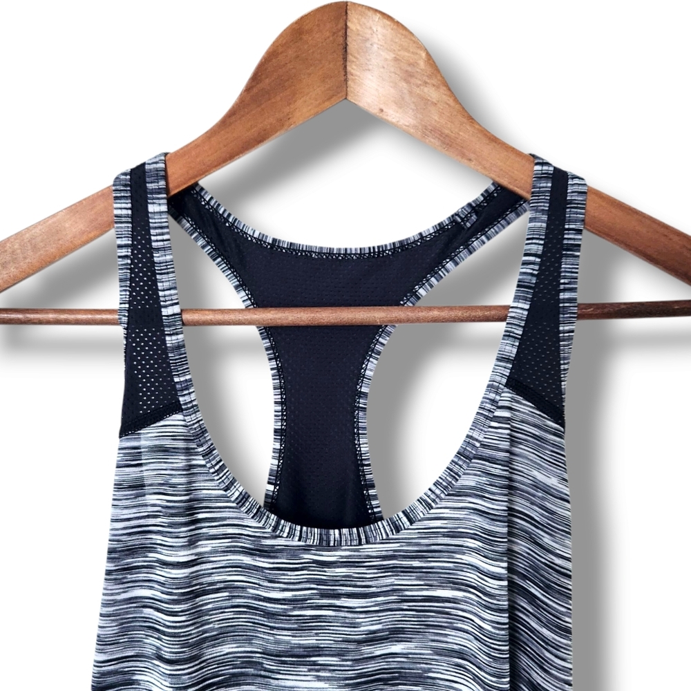 Xersion Slim Fit Racer Back Static Black & White Tank Top | Large - Picture 3 of 8
